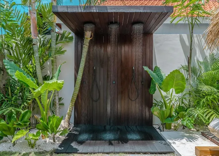 The Jungle - Luxurious & Tropical Concept - 3br Canggu