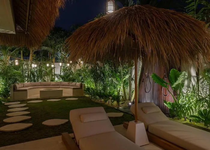 The Jungle - Luxurious & Tropical Concept - 3br * Canggu
