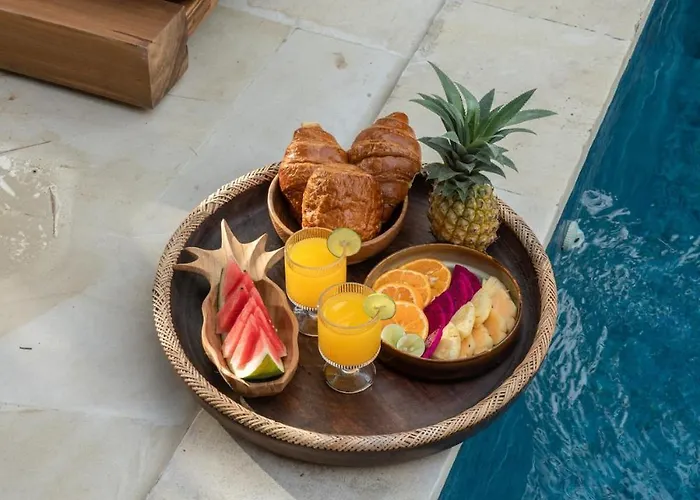 The Jungle - Luxurious & Tropical Concept - 3br Canggu