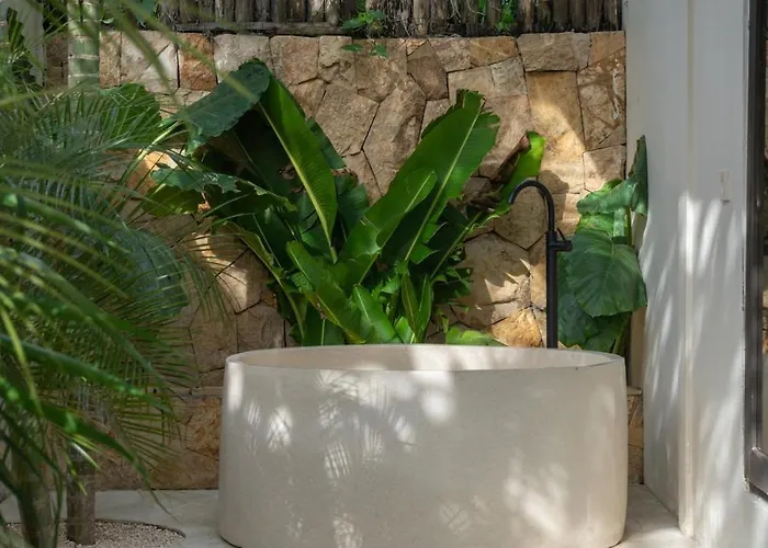 The Jungle - Luxurious & Tropical Concept - 3br *