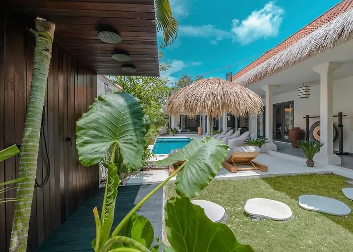 The Jungle - Luxurious & Tropical Concept - 3br